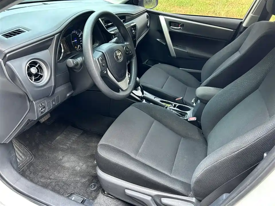Toyota Corolla dual engine E+ Toyota Corolla dual engine E+