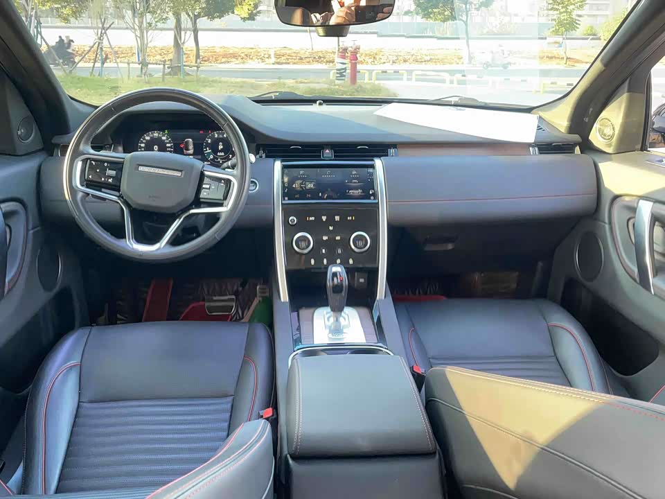 Land Rover Discover sports