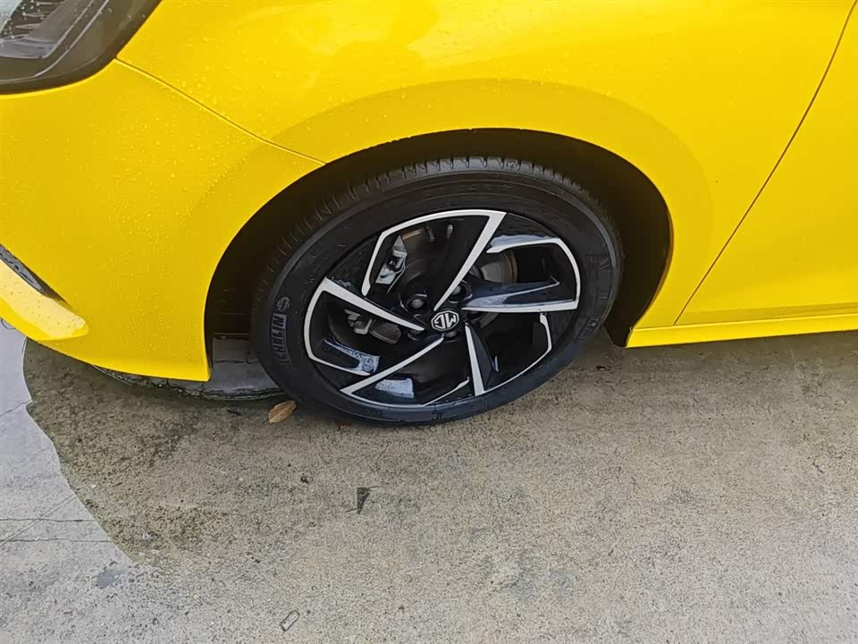 MG MG5