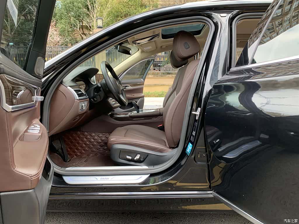 BMW 7 Series, 2021 13