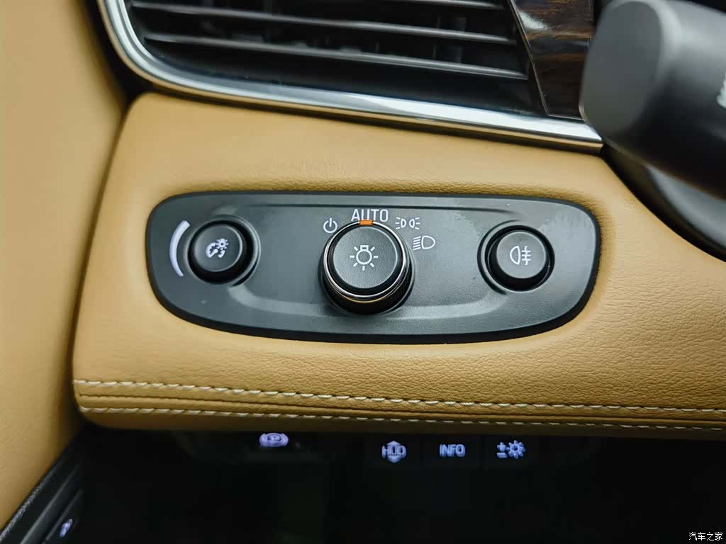 Buick LaCrosse, 2017 21