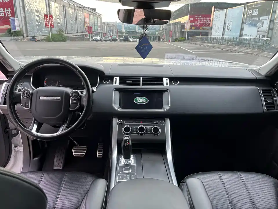 Land Rover Range Rover Sport Land Rover Range Rover Sport