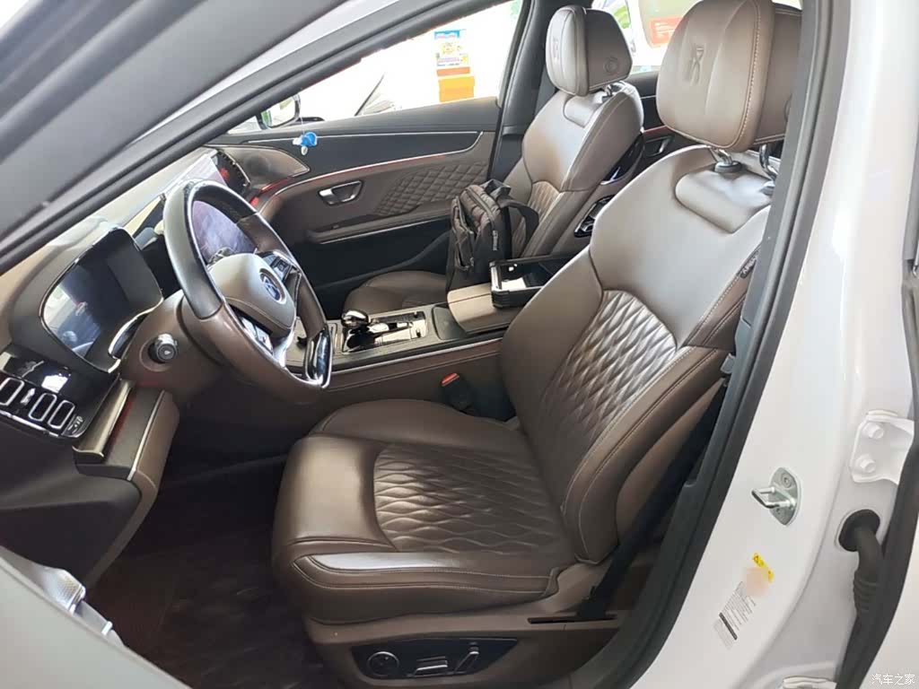 BYD Han, 2023 15