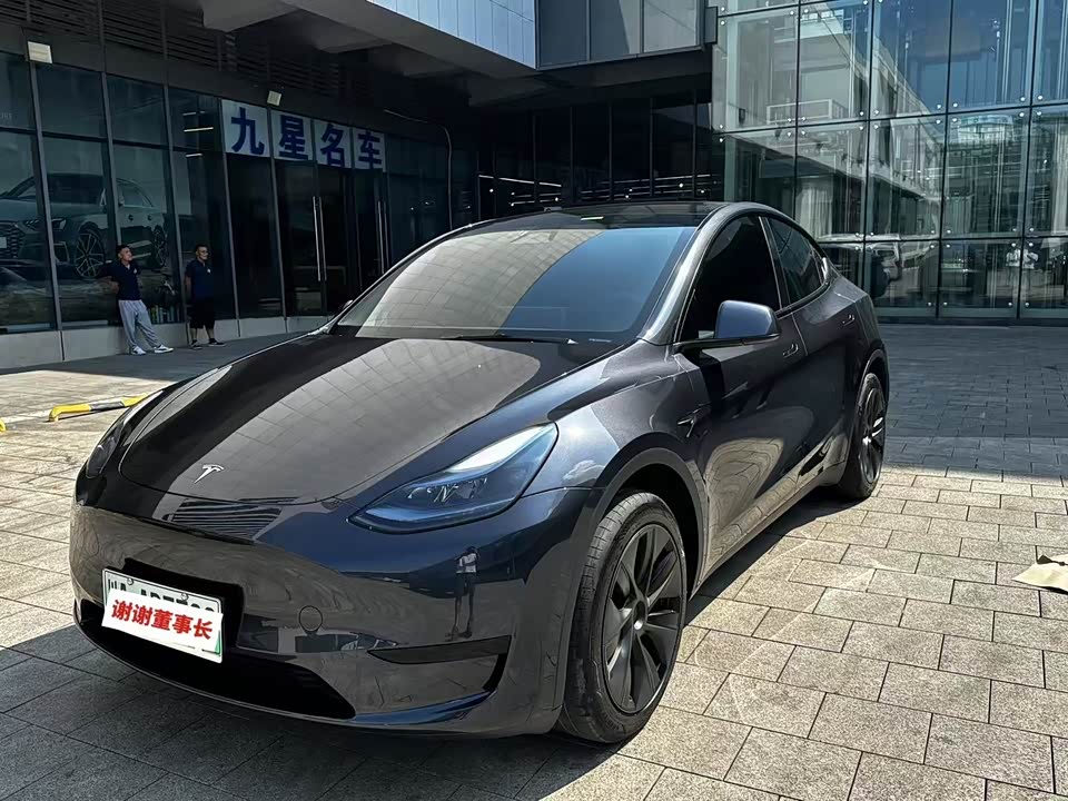 Tesla Model Y Tesla Model Y