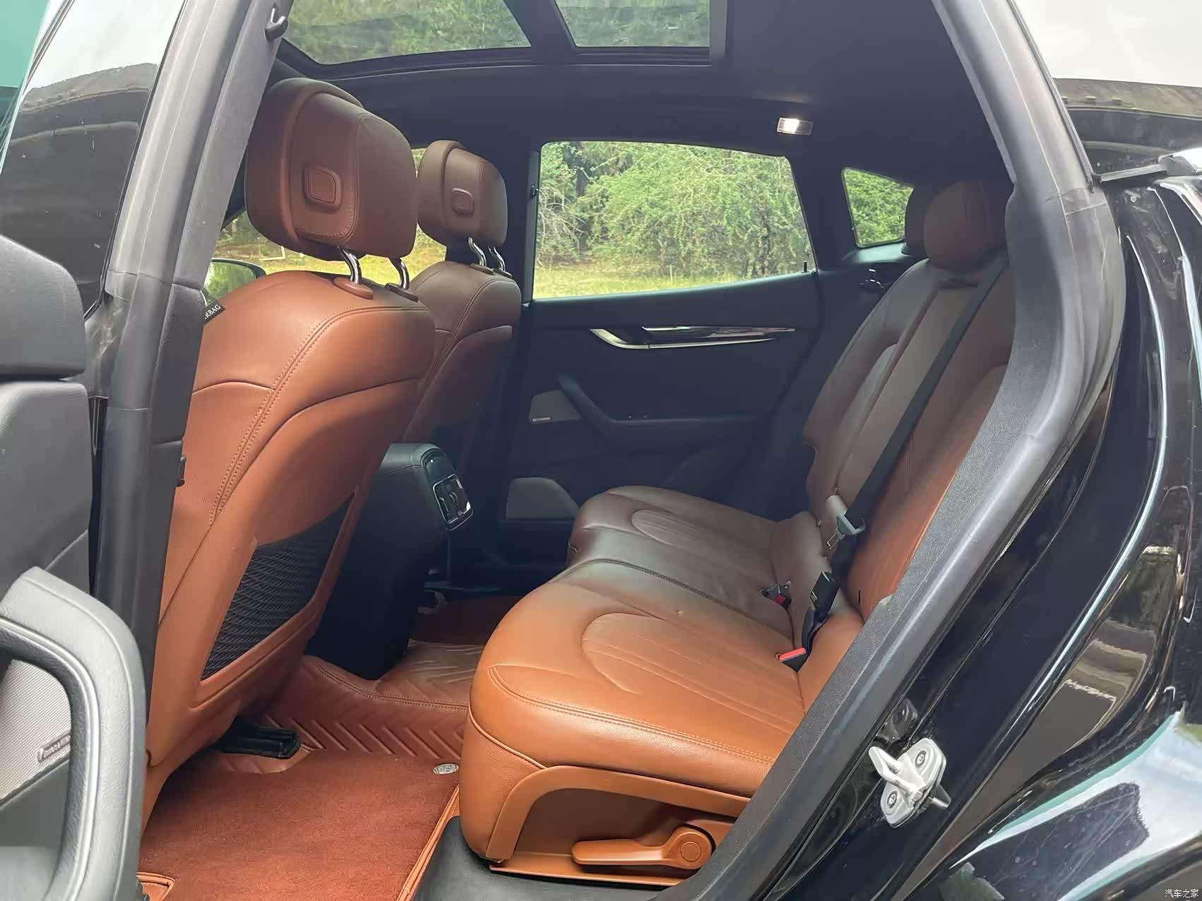 Maserati Levante, 2018 11