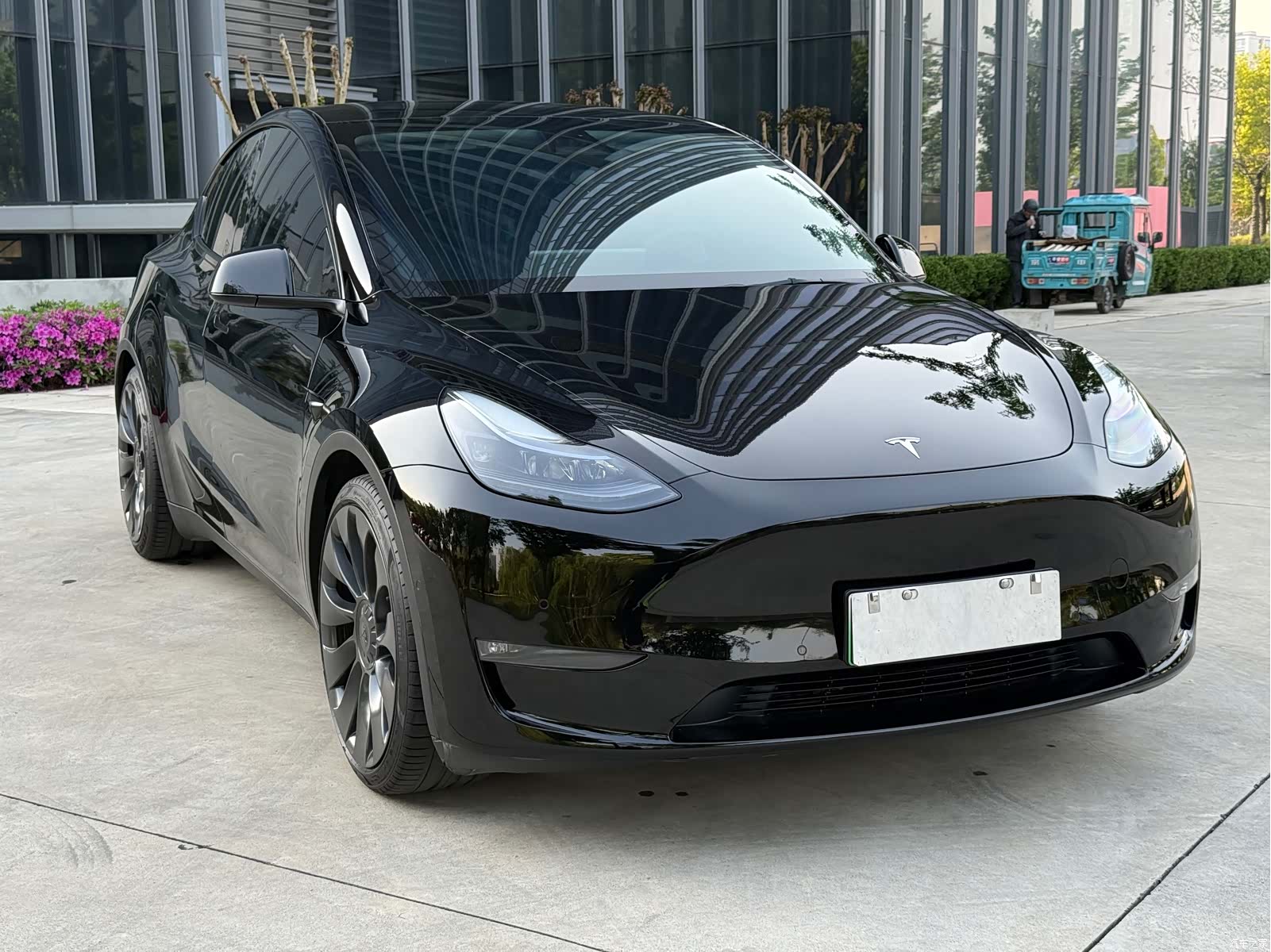 Tesla Model Y, 2022 3