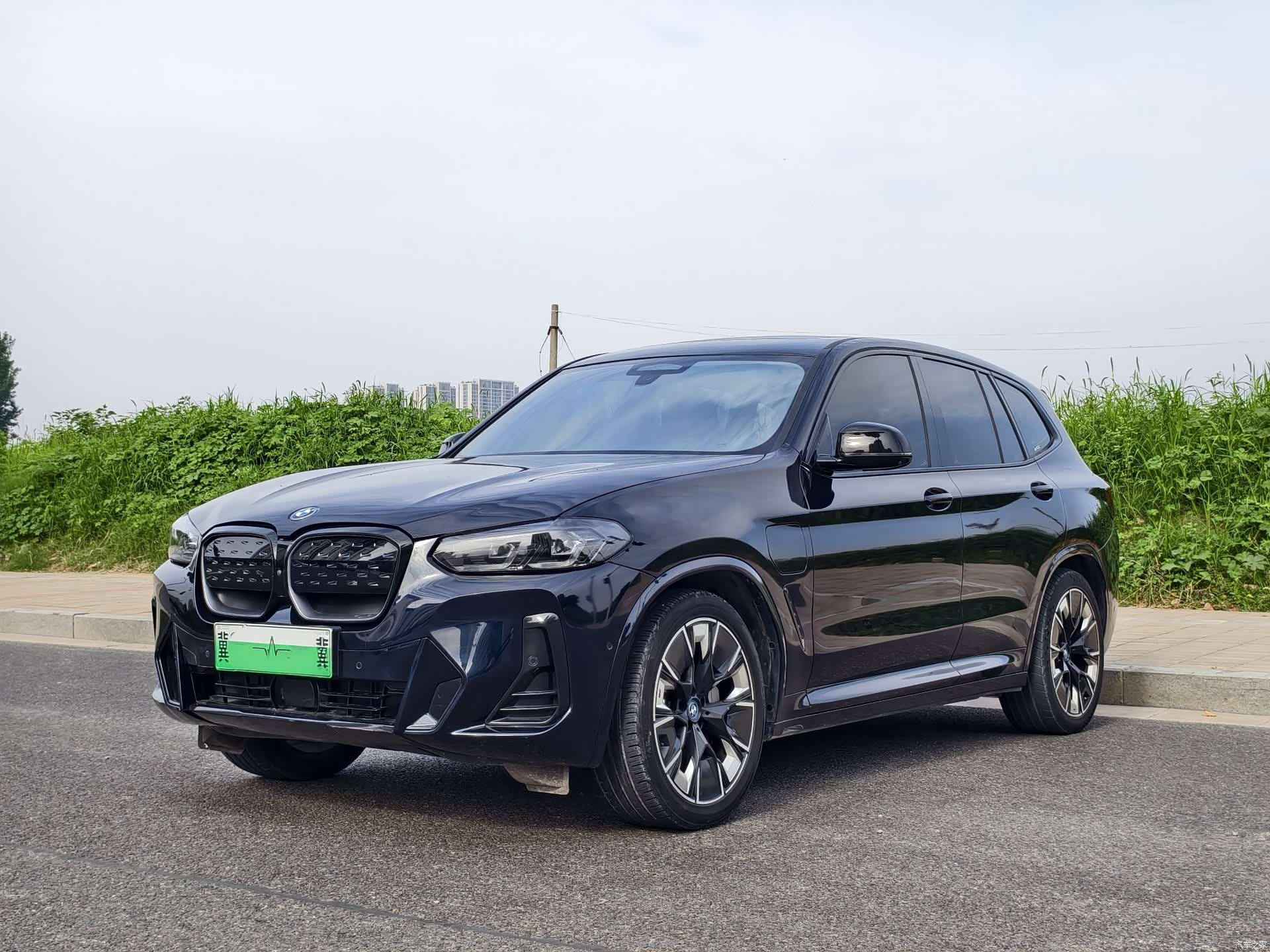 BMW iX3, 2023 1