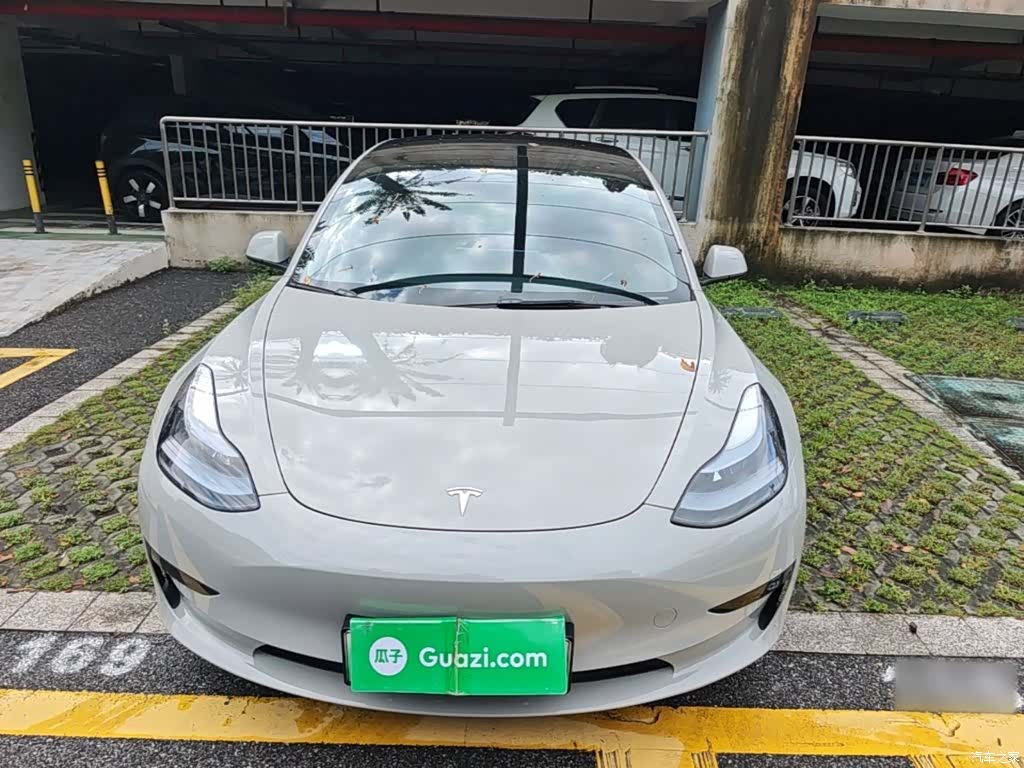 Tesla Model 3, 2023 3