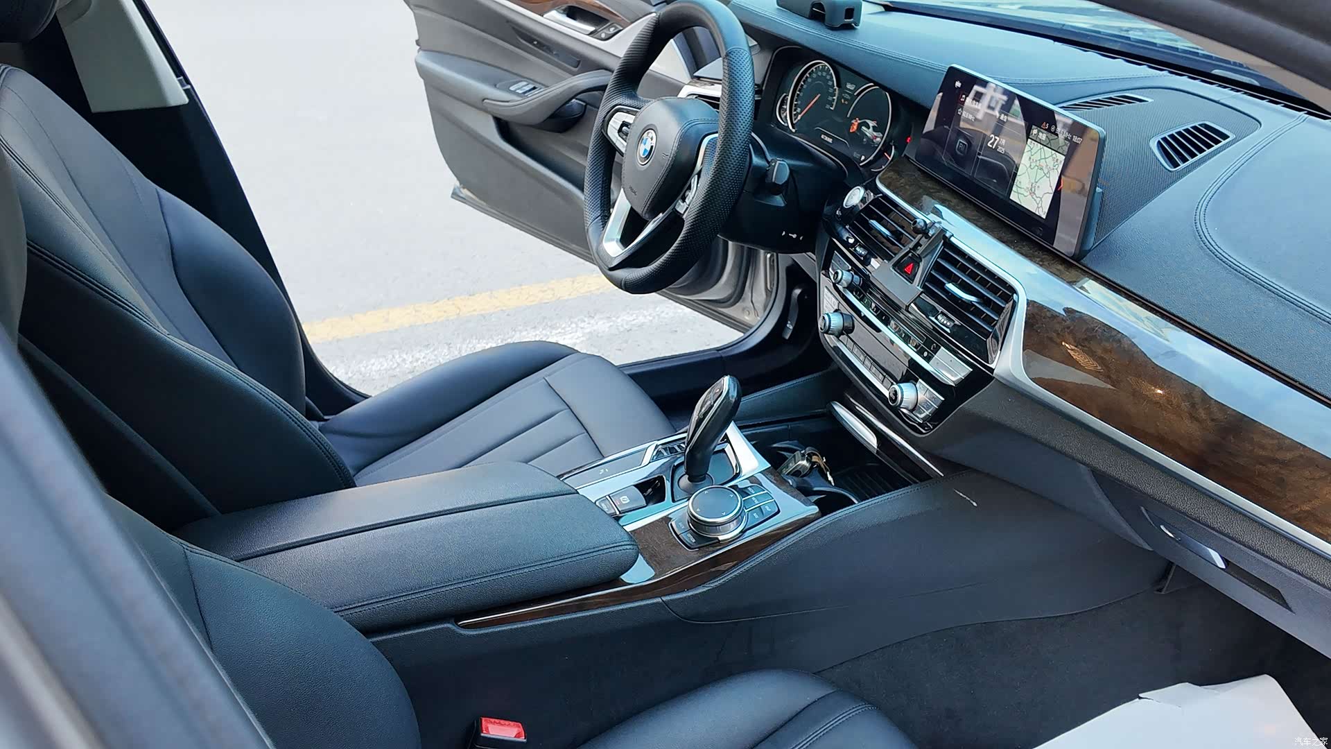 BMW 5 Series, 2018 10