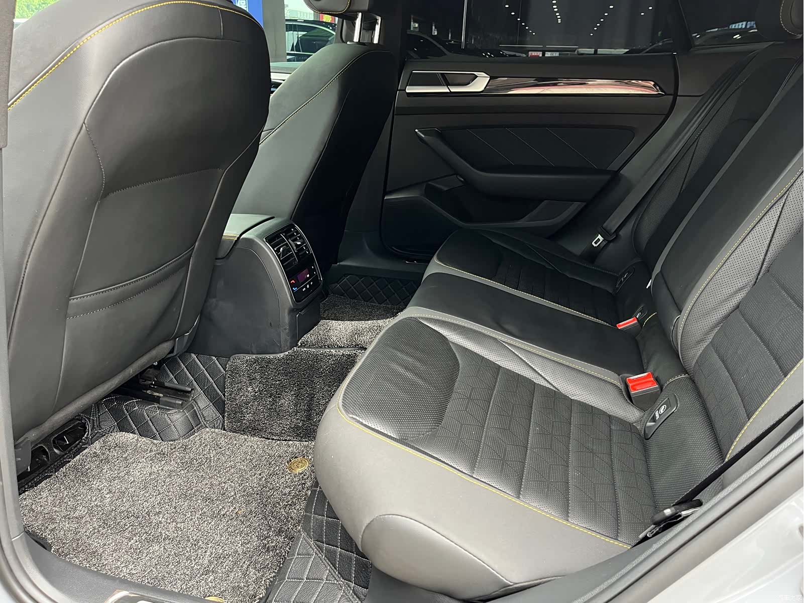 Volkswagen CC, 2022 11