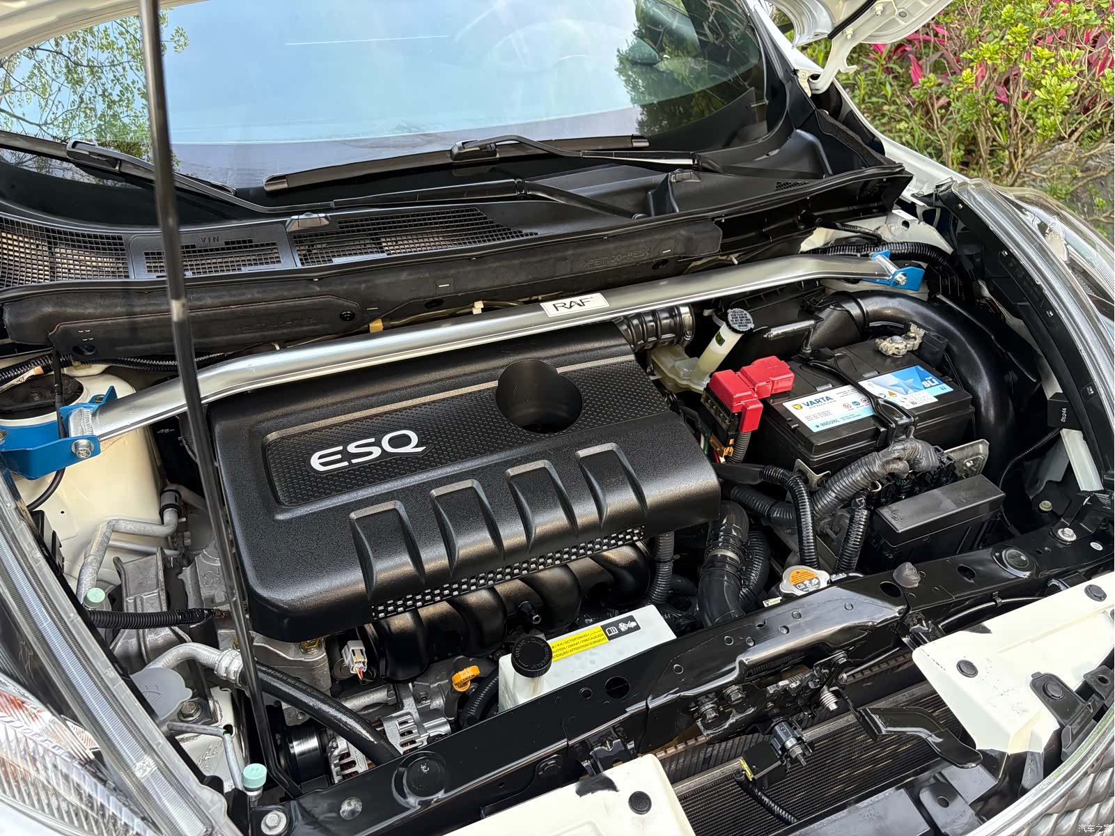 Infiniti ESQ, 2019 22