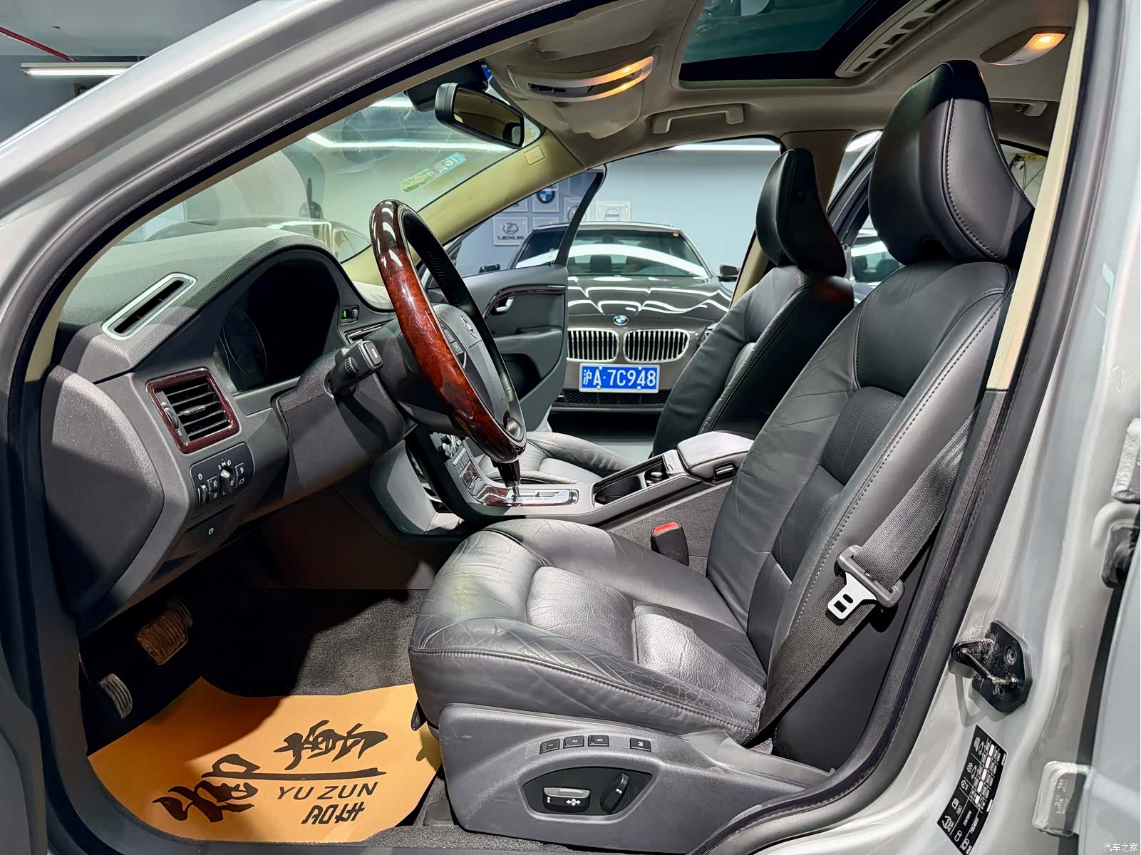 Volvo S80, 2009 8