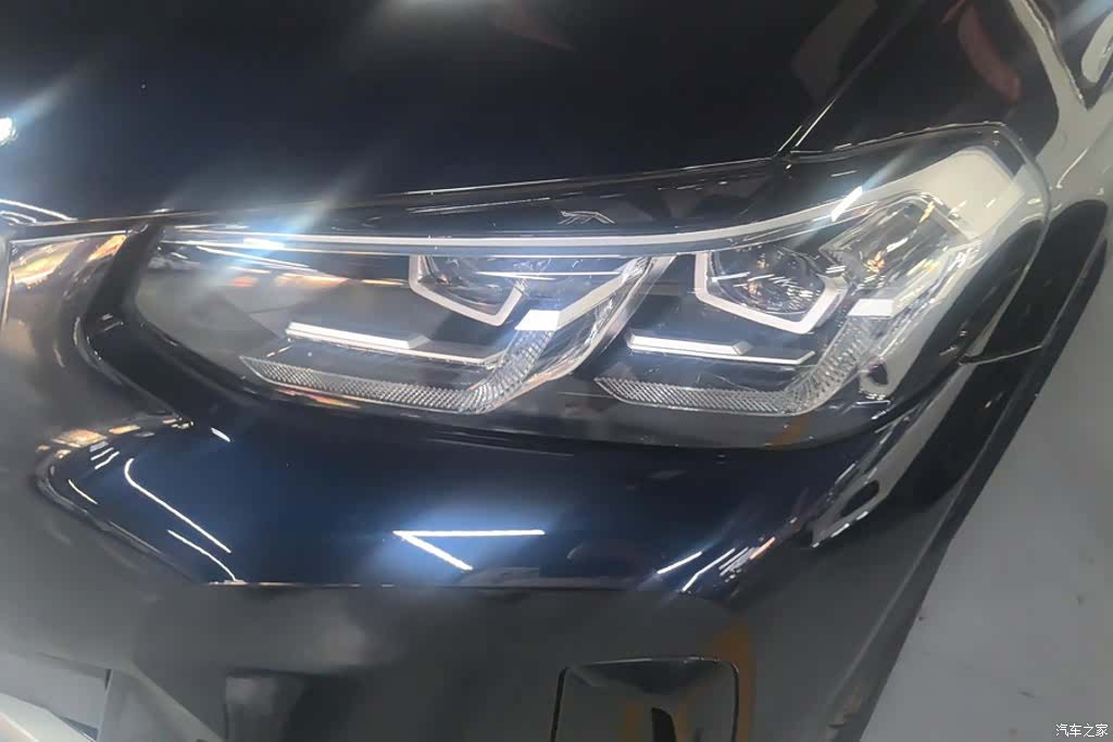 BMW X3, 2023 все фото