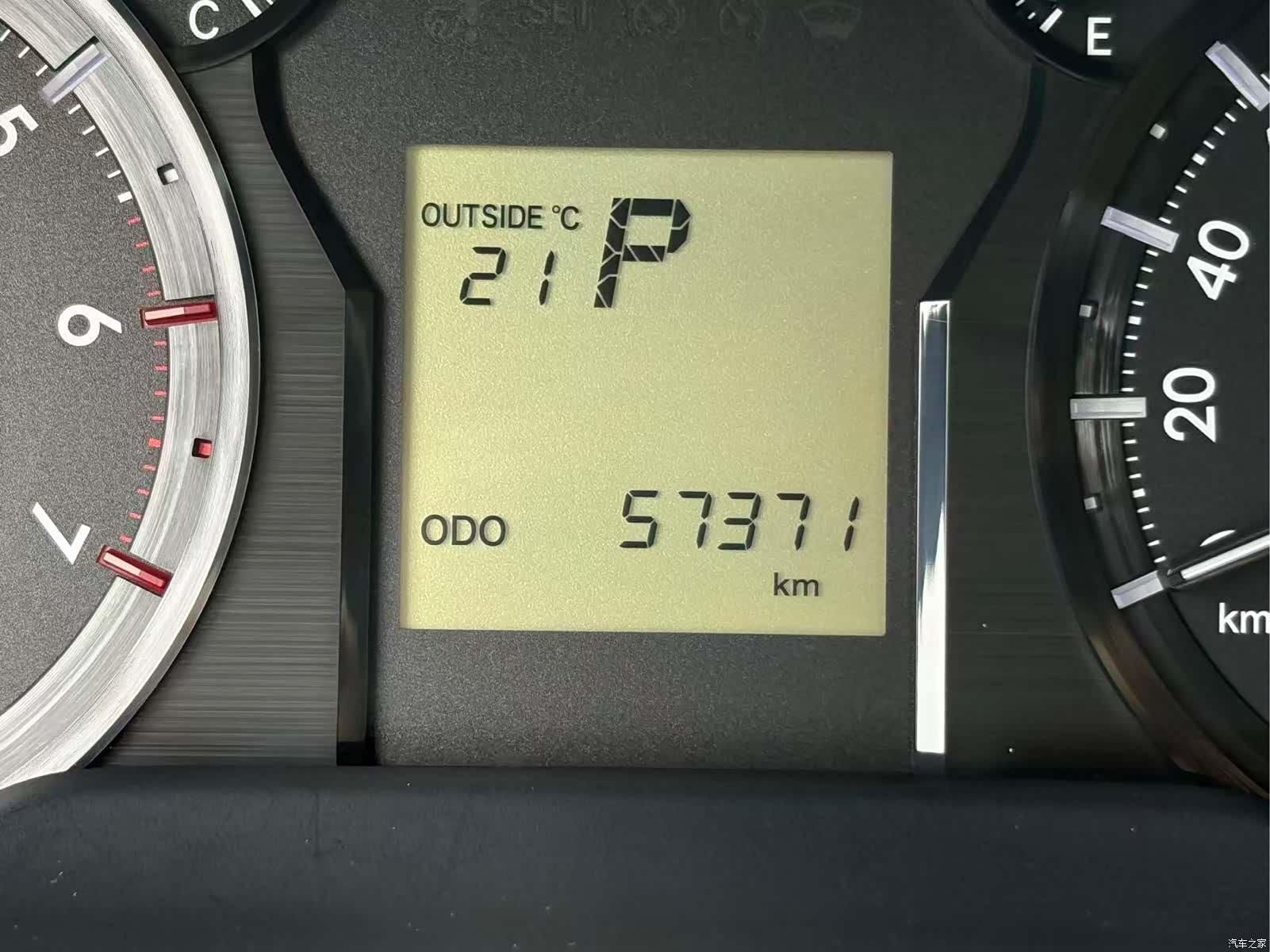 Toyota Prado, 2023 18