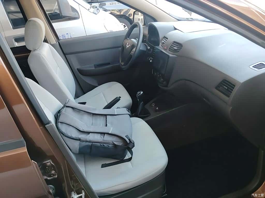 Wuling Hongguang, 2019 25