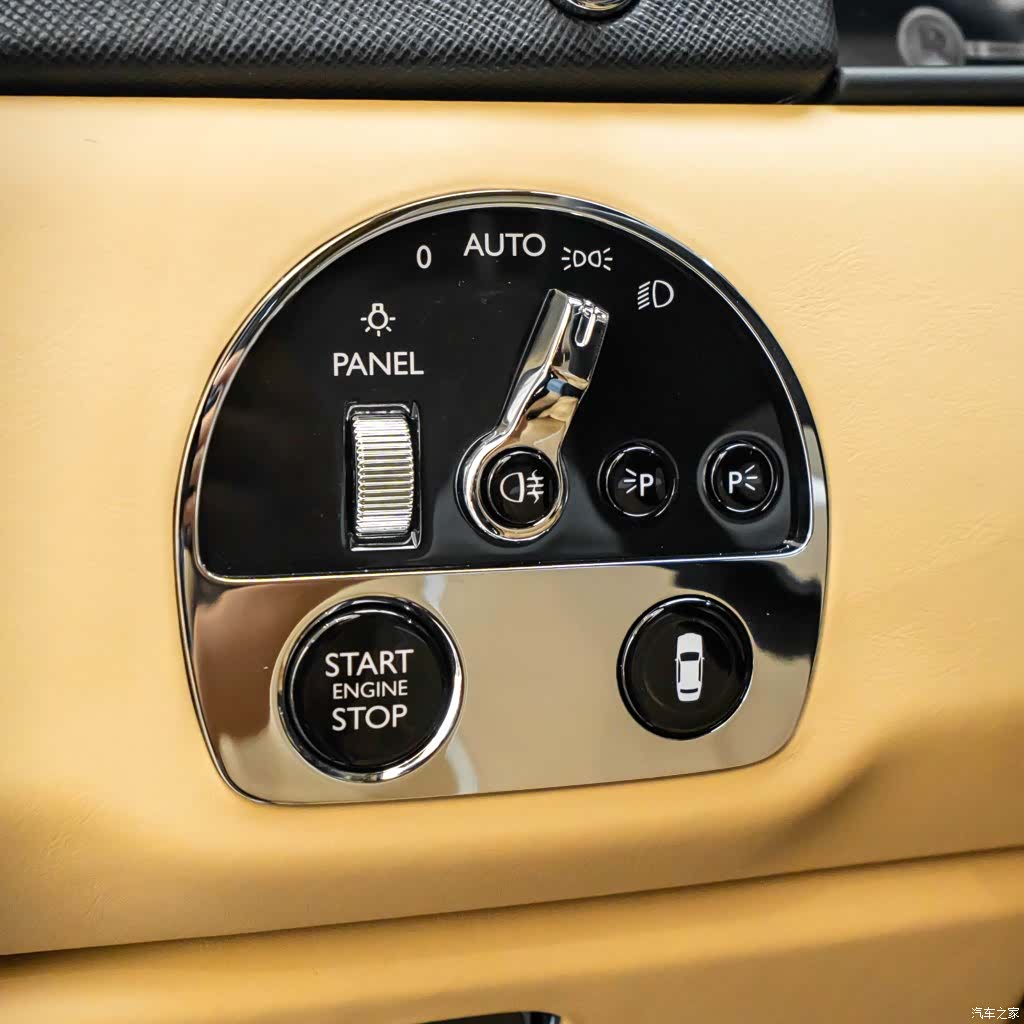 Rolls-Royce Cullinan, 2020 24