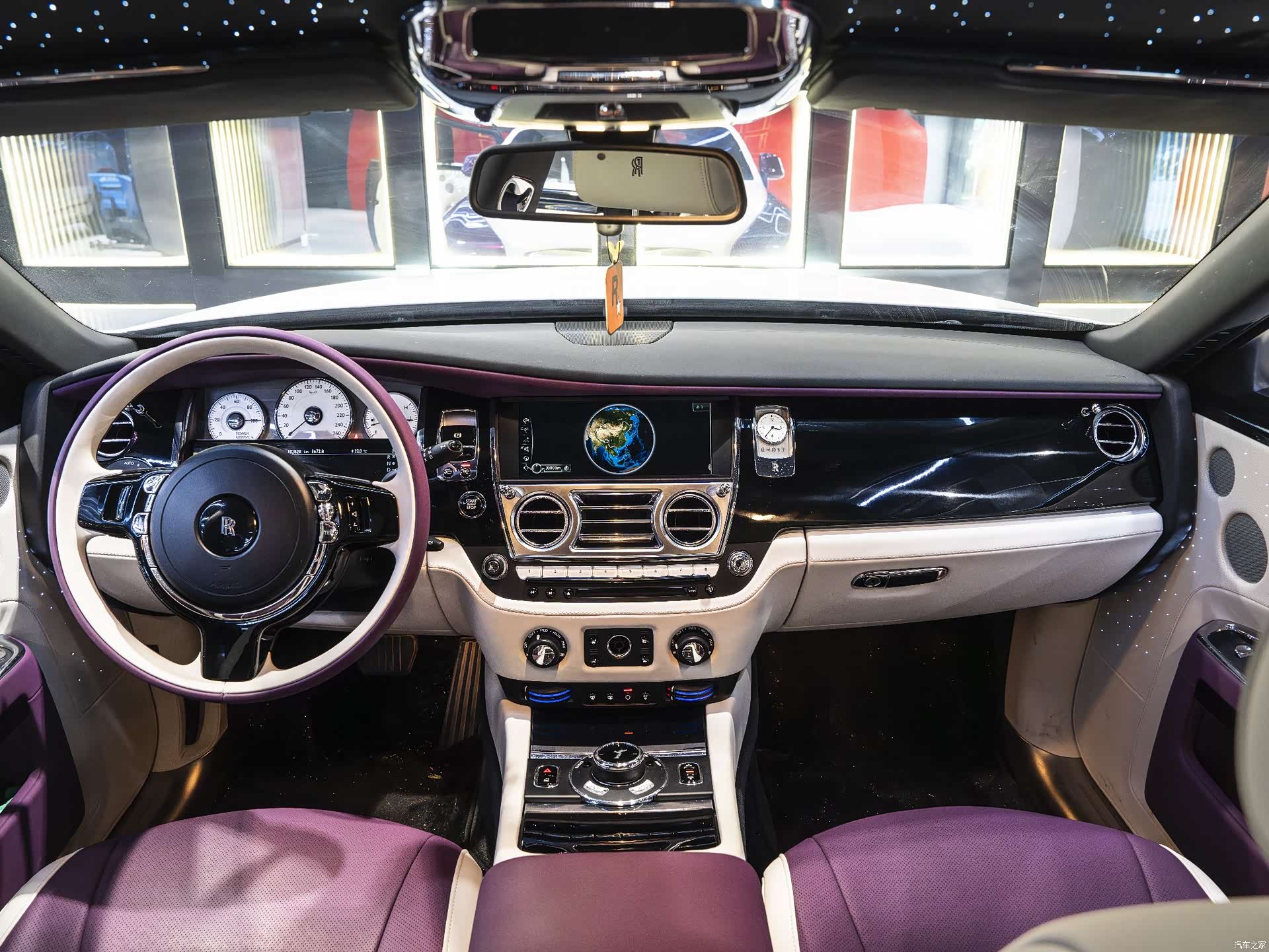 Rolls-Royce Ghost, 2013 18