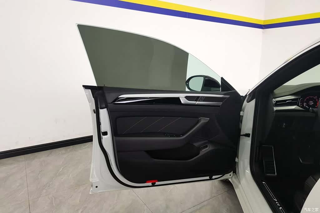 Volkswagen CC, 2021 7