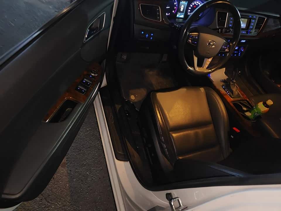 Hyundai Name picture