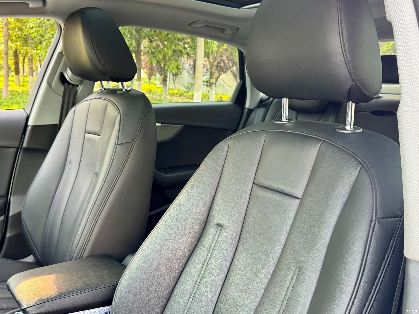 Audi A4L, 2020 37