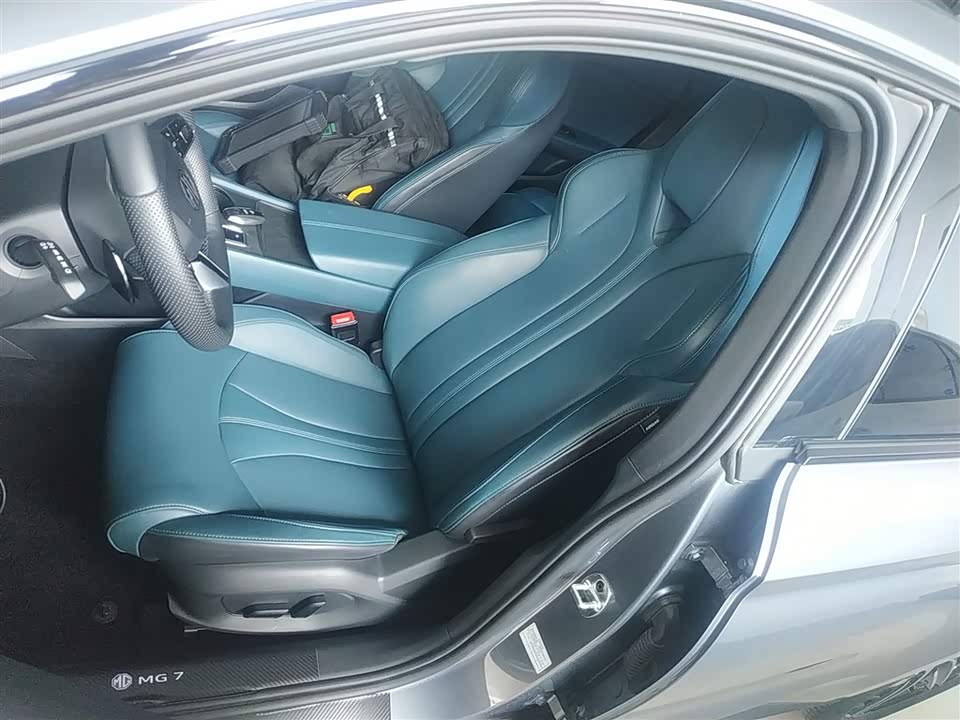 MG MG7