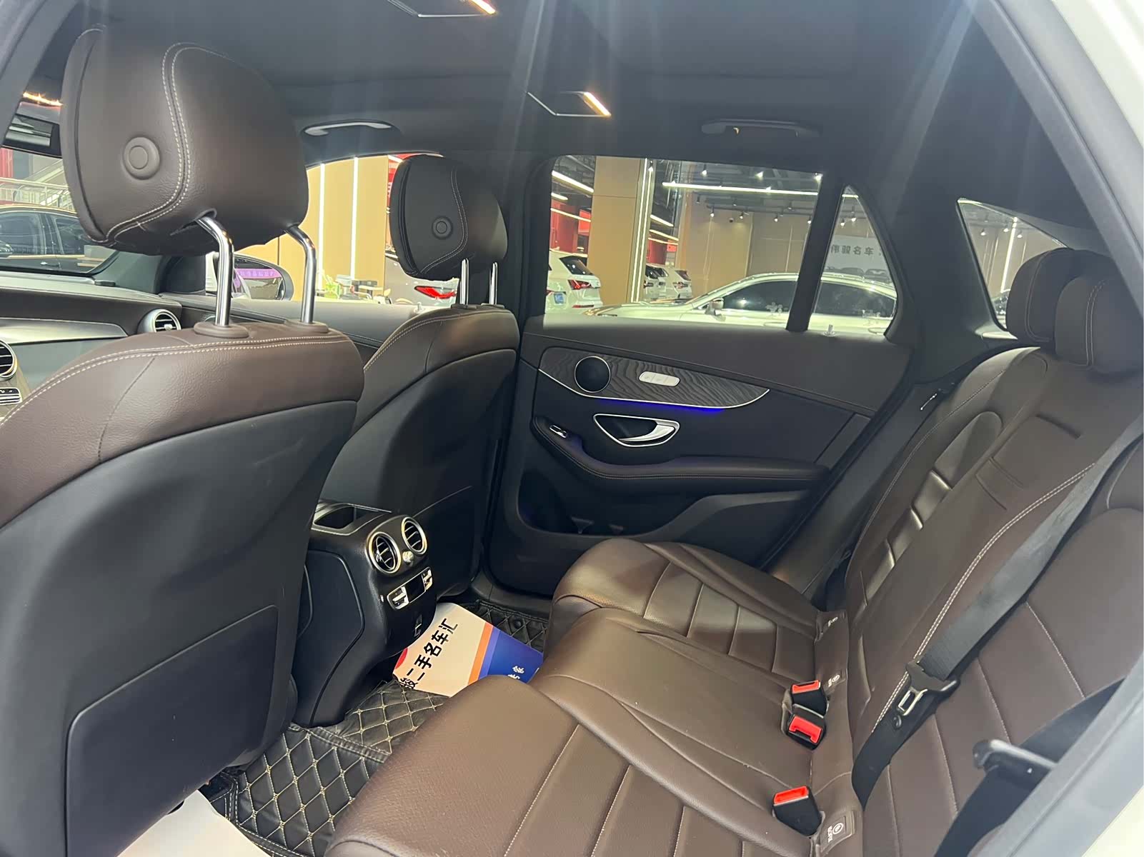 Mercedes-Benz GLC, 2022 10