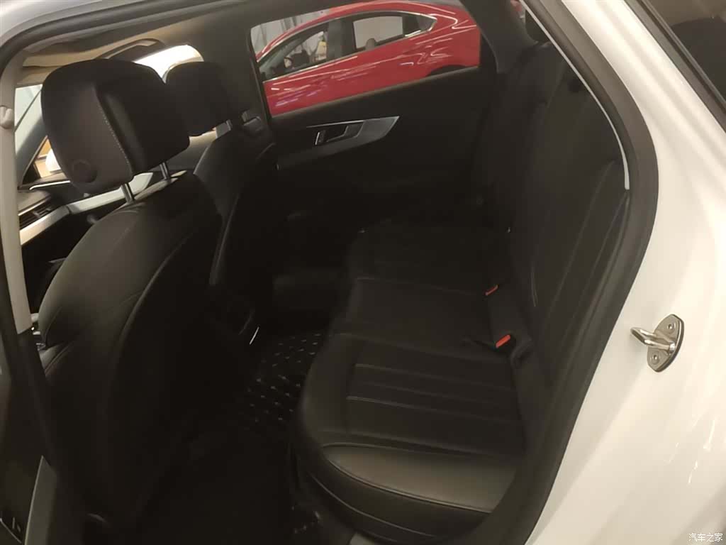 Audi A4L, 2024 17