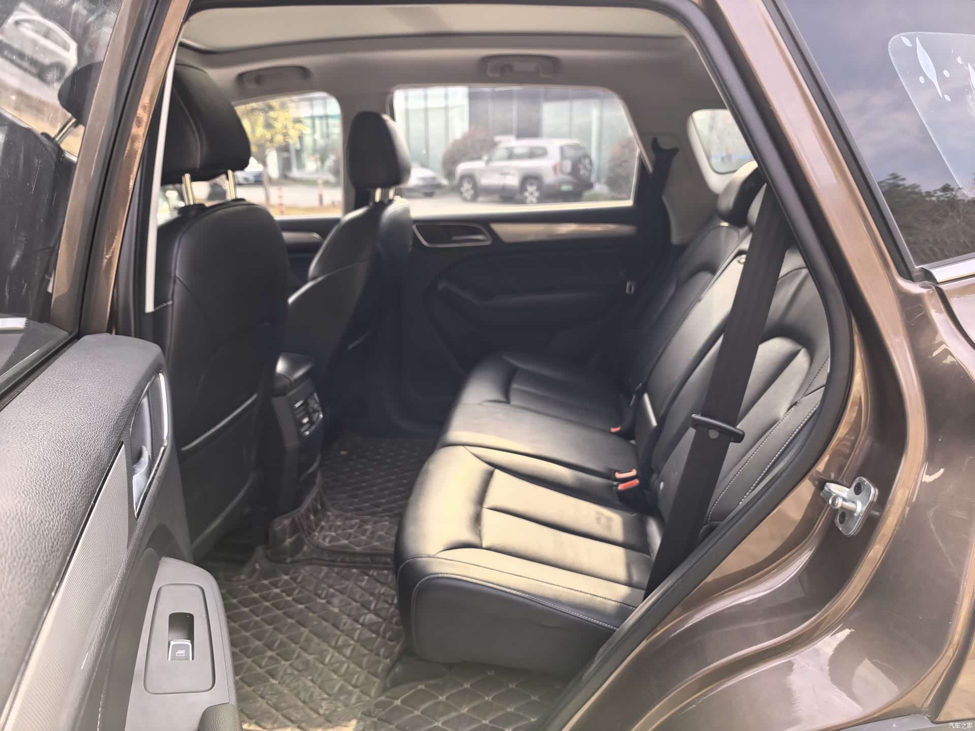 Roewe RX5, 2016 9