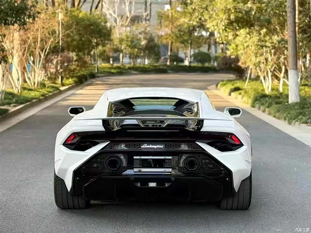 Lamborghini Huracán, 2025 7