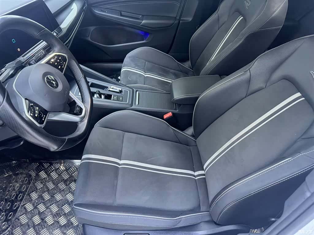 Volkswagen Golf, 2022 6