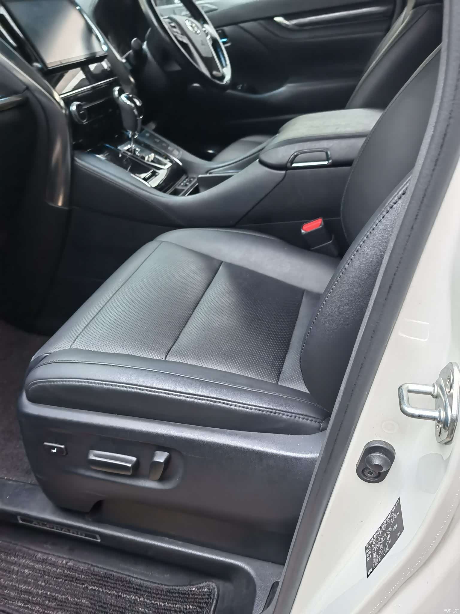 Toyota Alphard, 2018 6