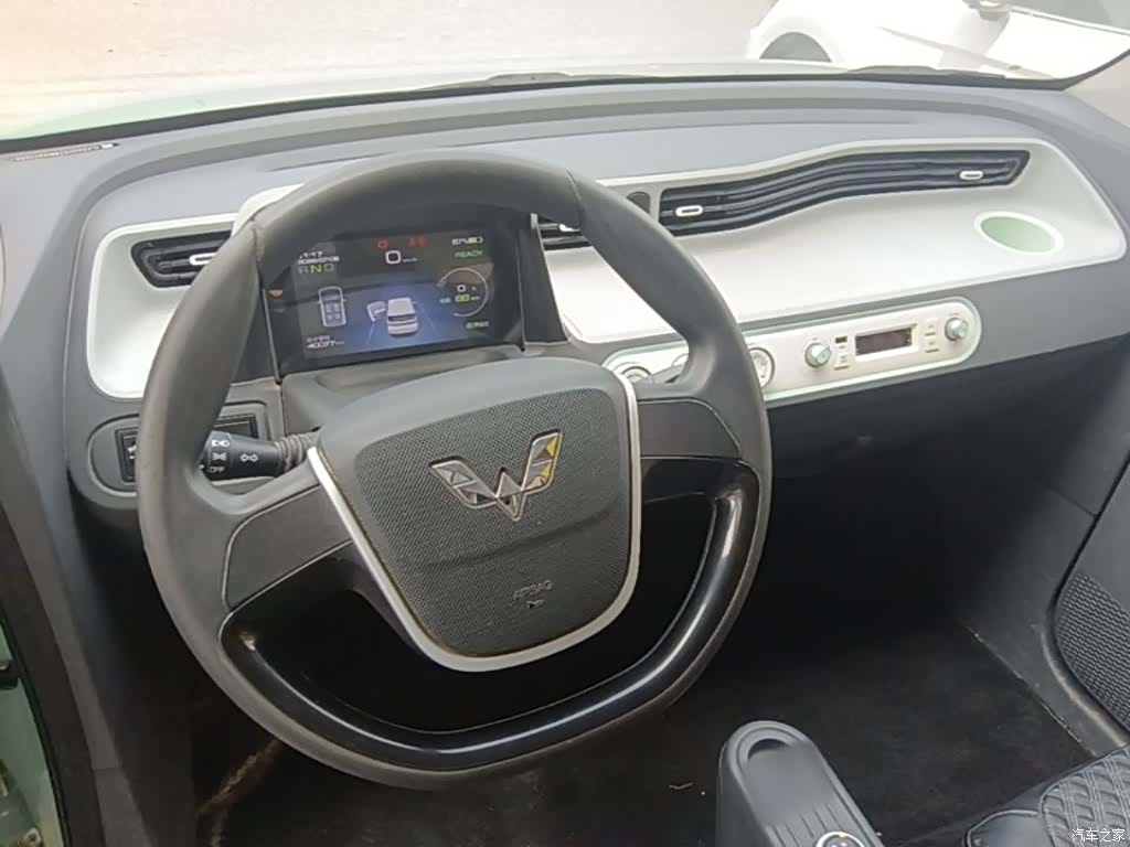 Wuling MINIEV, 2022 10