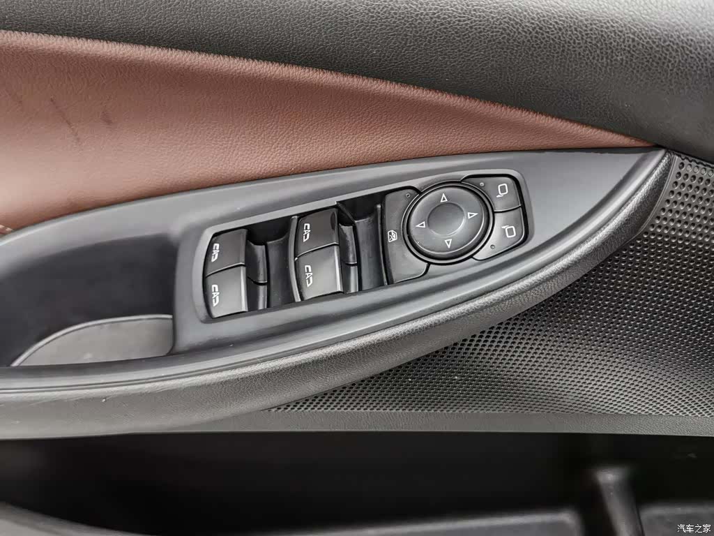 Buick GL6, 2018 9