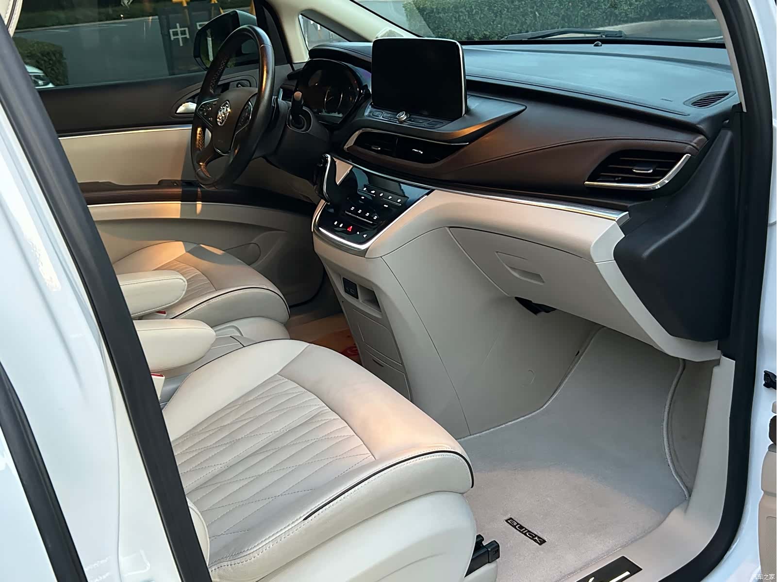 Buick GL8, 2021 11
