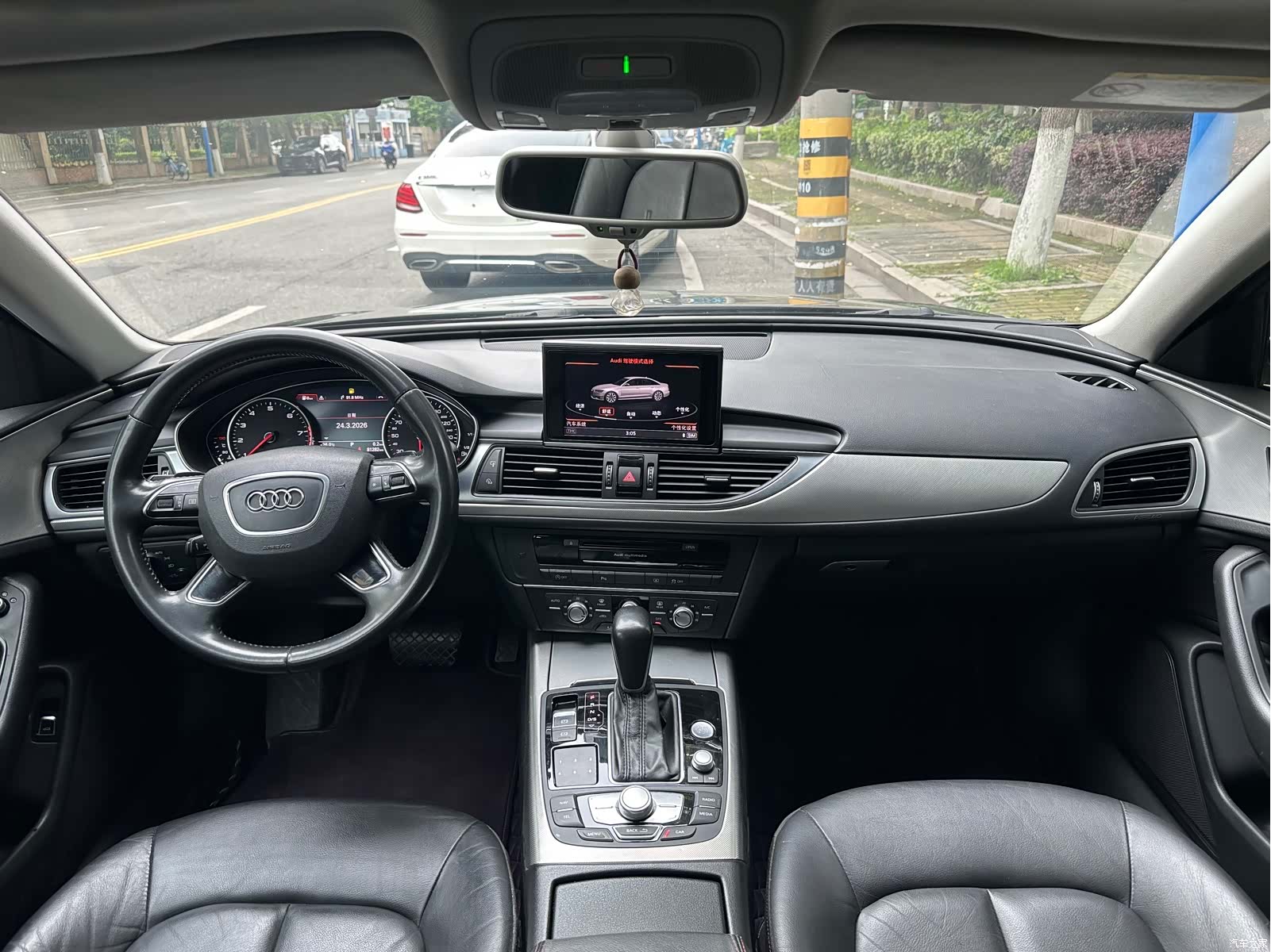 Audi A6L, 2018 27