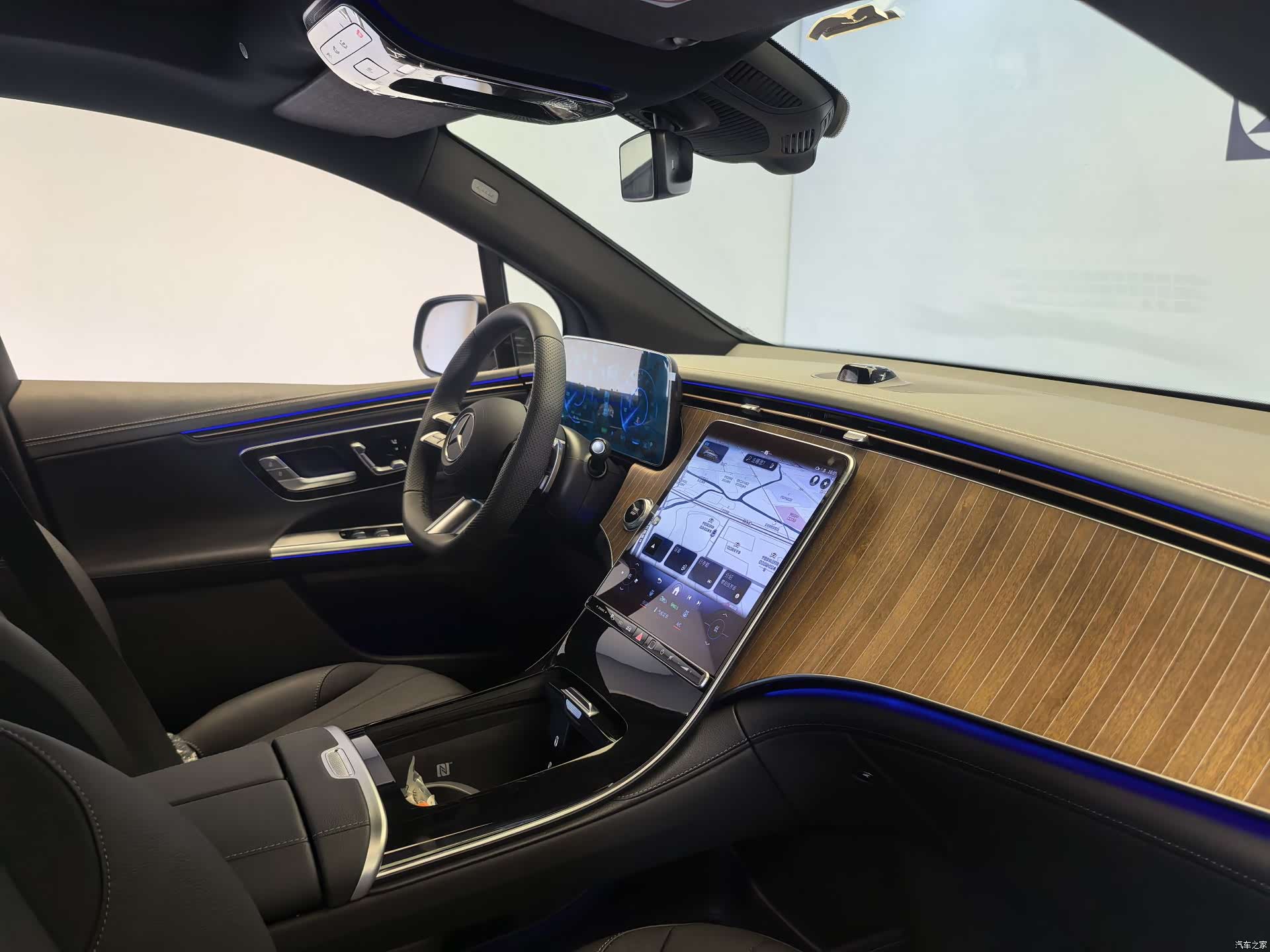 Mercedes-Benz EQE, 2025 9
