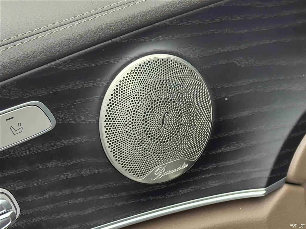 Mercedes-Benz E-Class, 2023 16