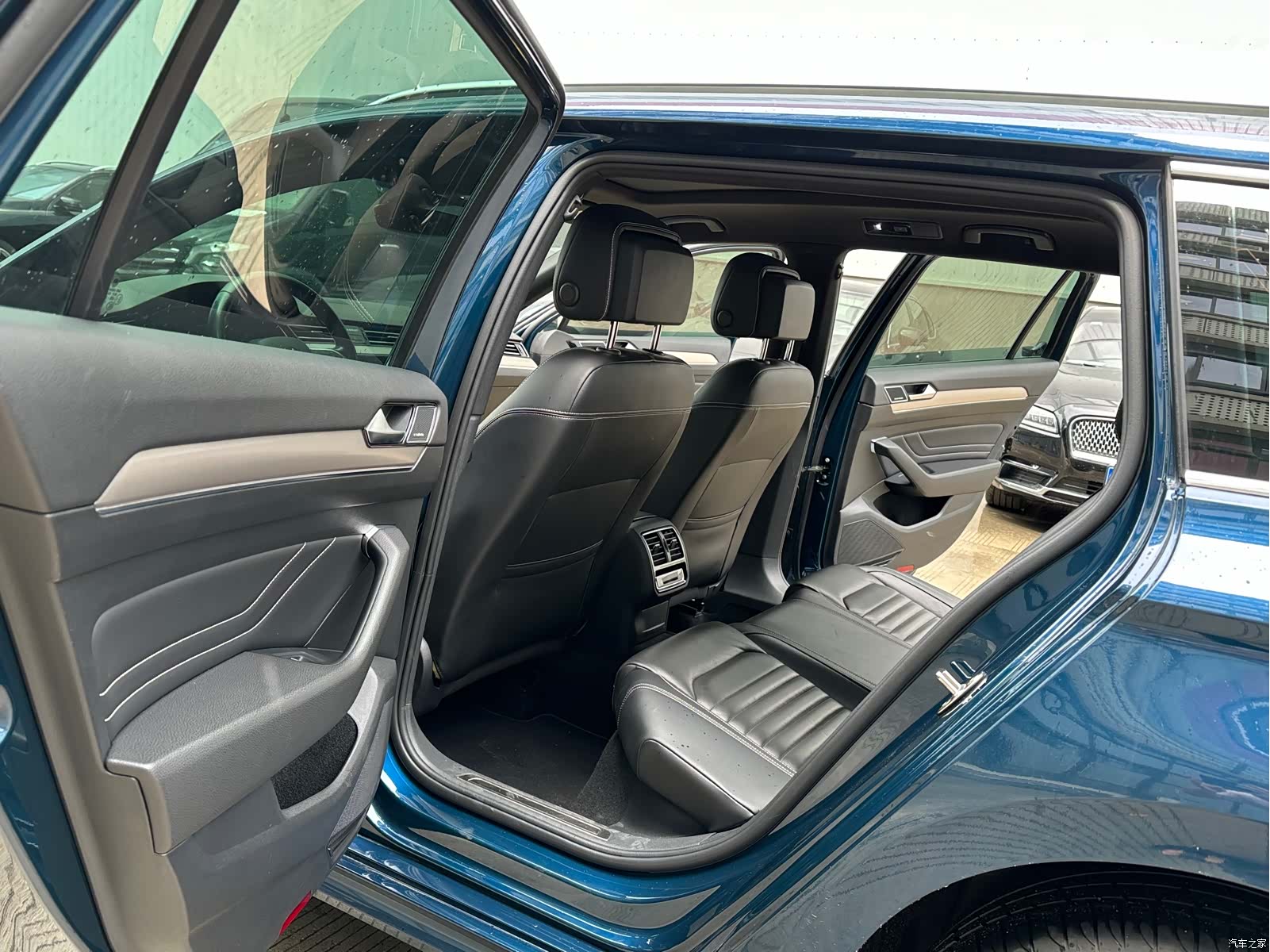 Volkswagen Variant, 2022 9