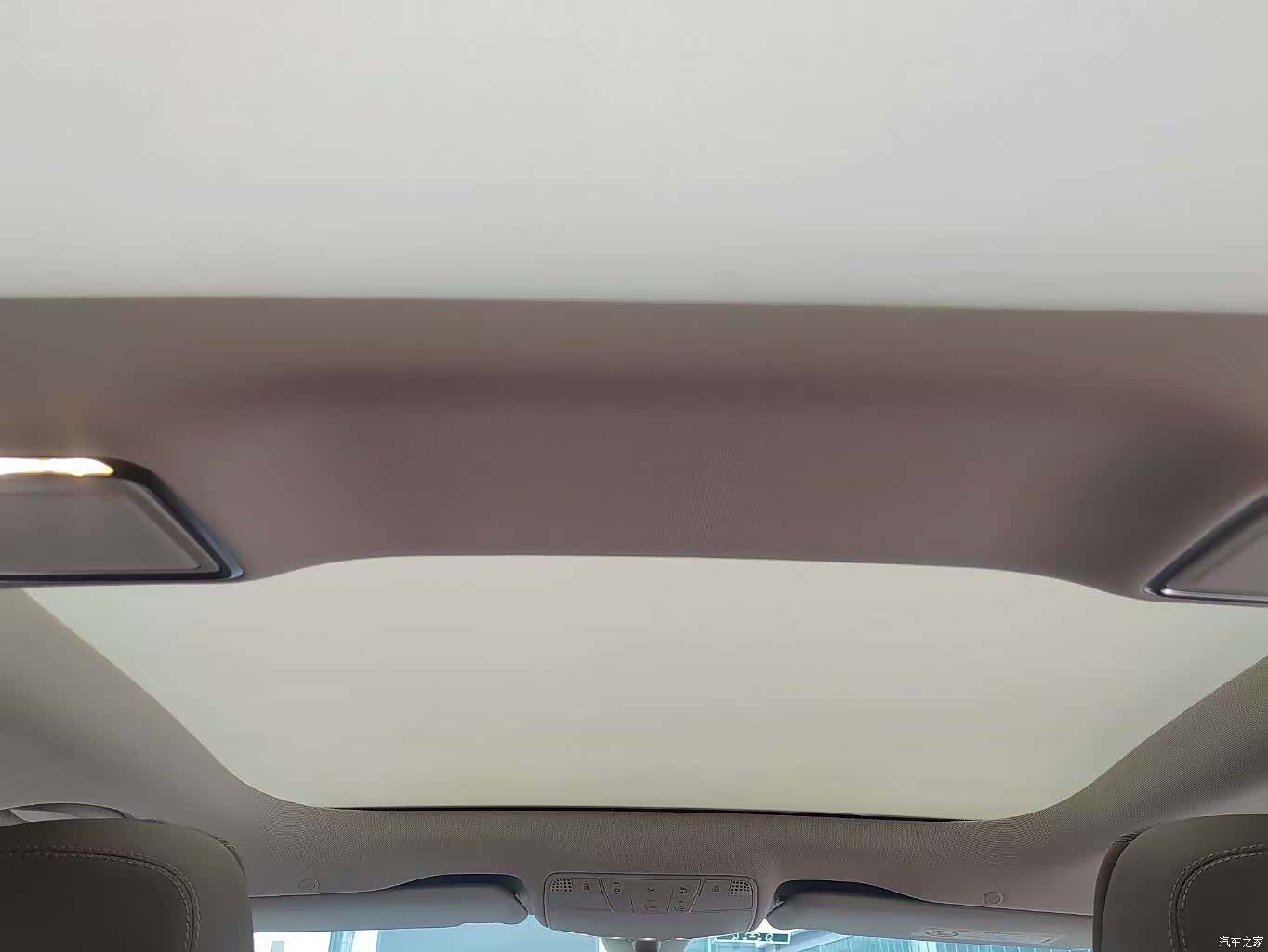 Mercedes-Benz E-Class, 2019 11
