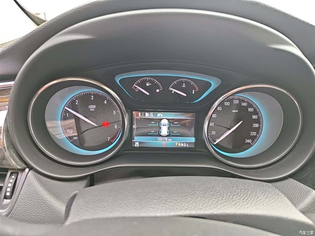 Buick Envision Plus, 2015 12