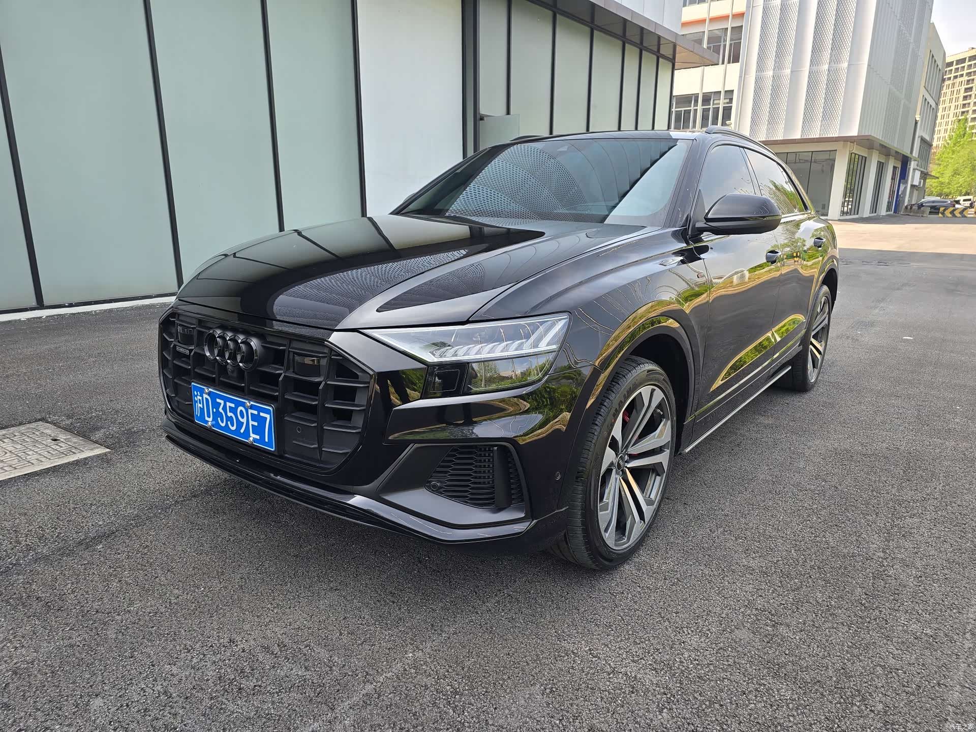 Audi Q8, 2021 1