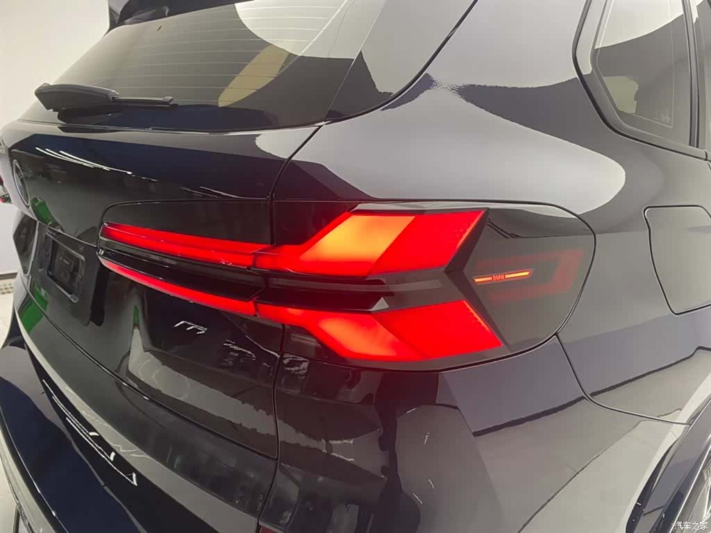BMW X5, 2024 10