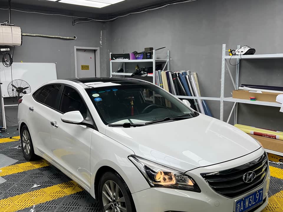 Hyundai Name picture