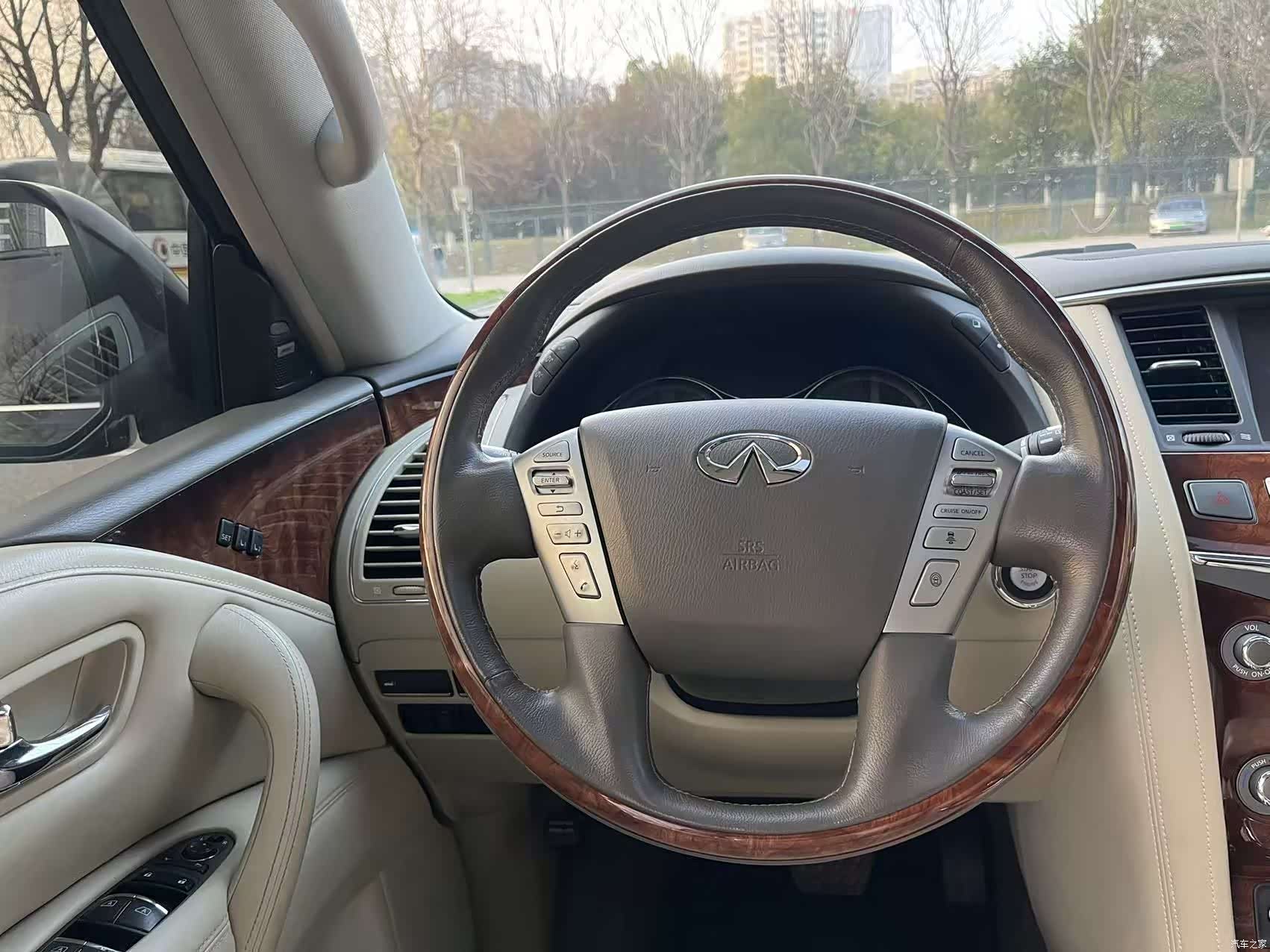 Infiniti QX80, 2018 10