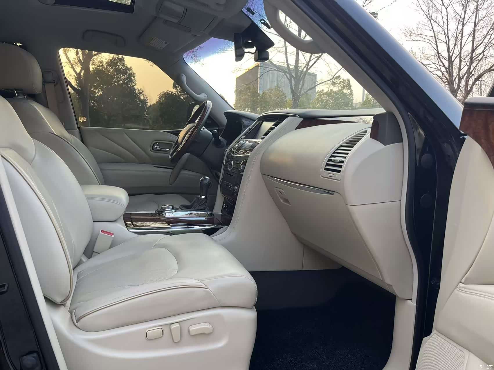 Infiniti QX80, 2018 19