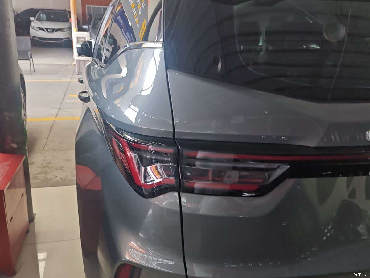 Geely Jiaji, 2022 15