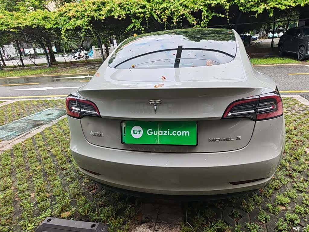 Tesla Model 3, 2023 6