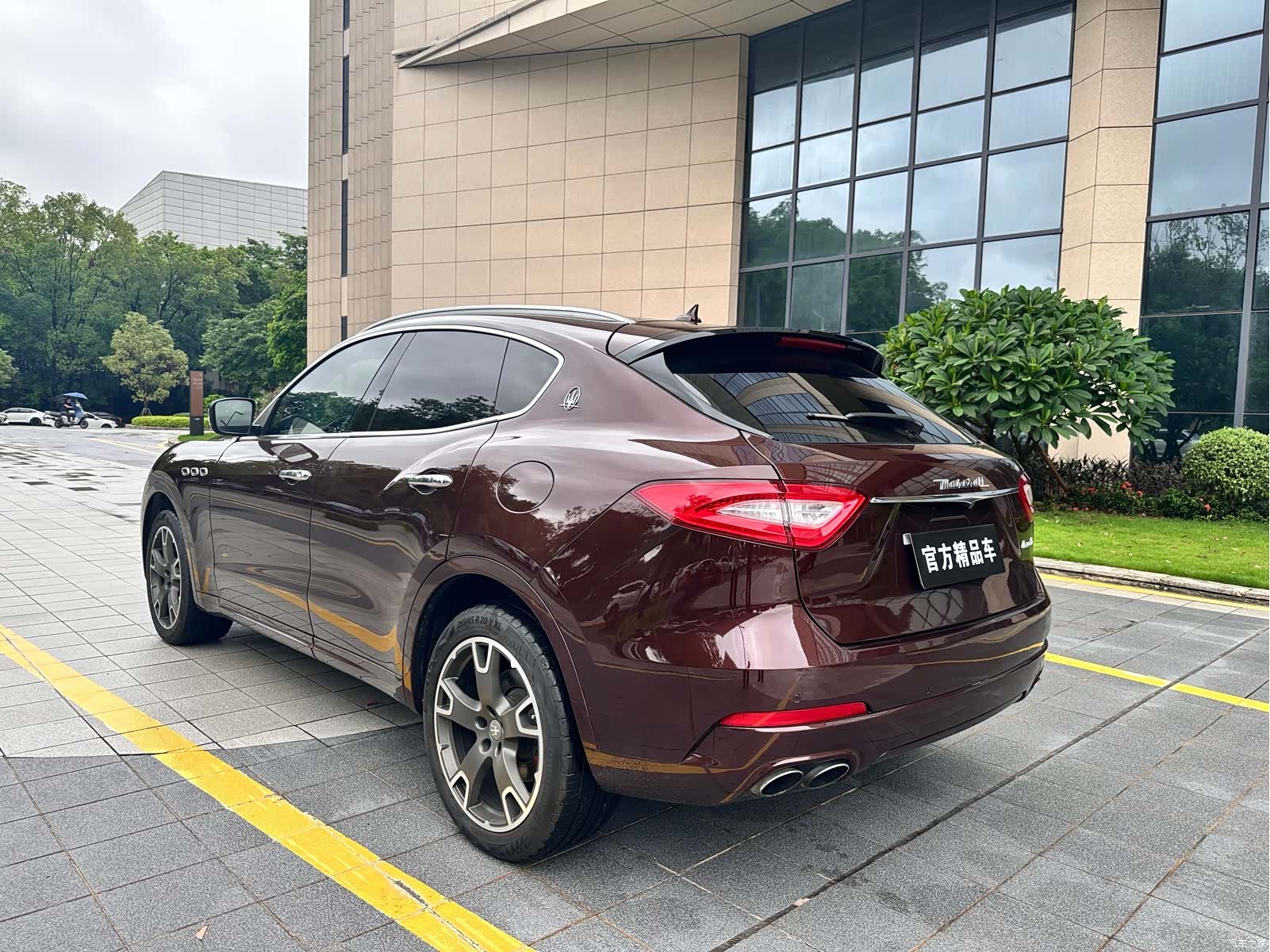 Maserati Levante, 2018 все фото