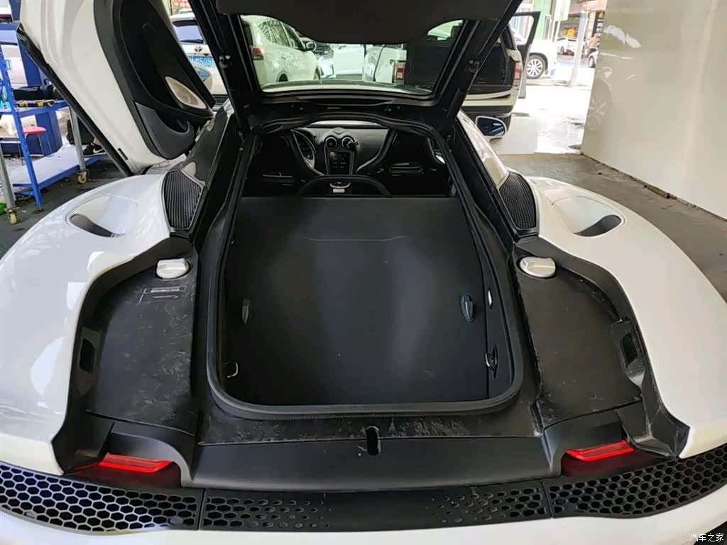 McLaren GT, 2021 6
