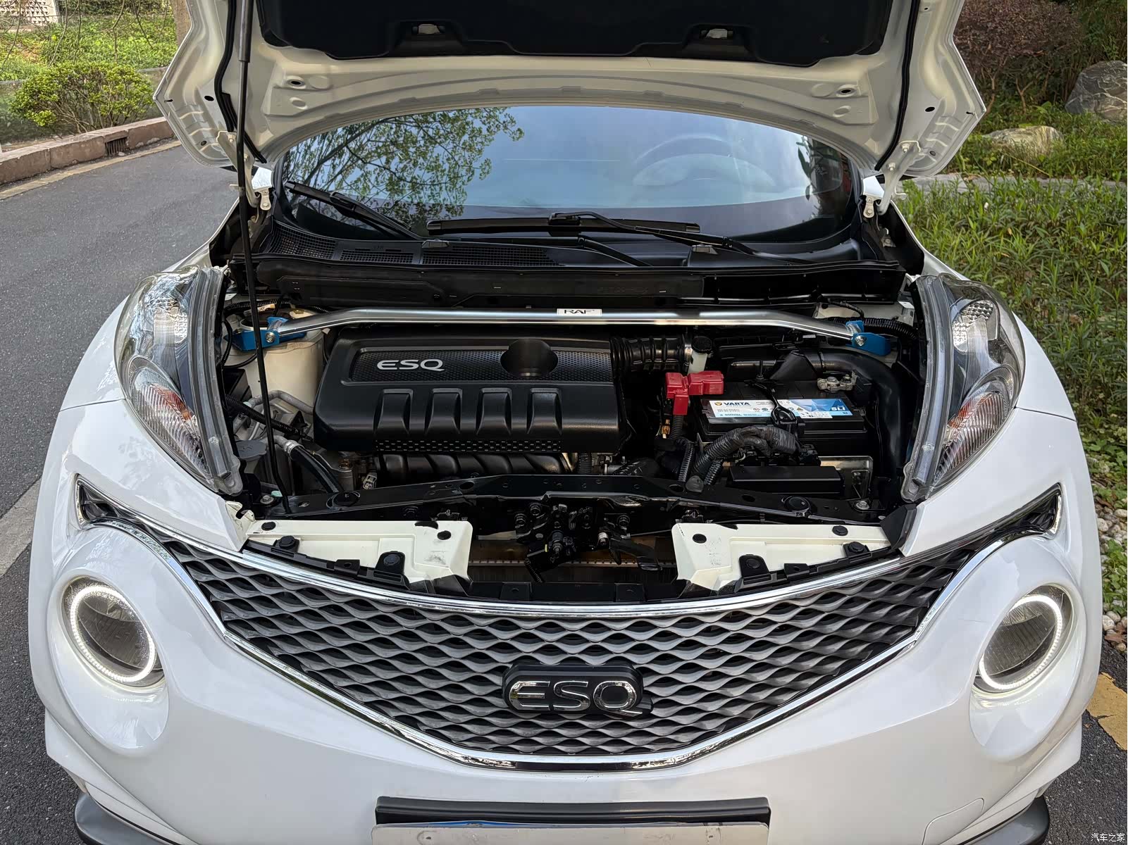 Infiniti ESQ, 2019 21